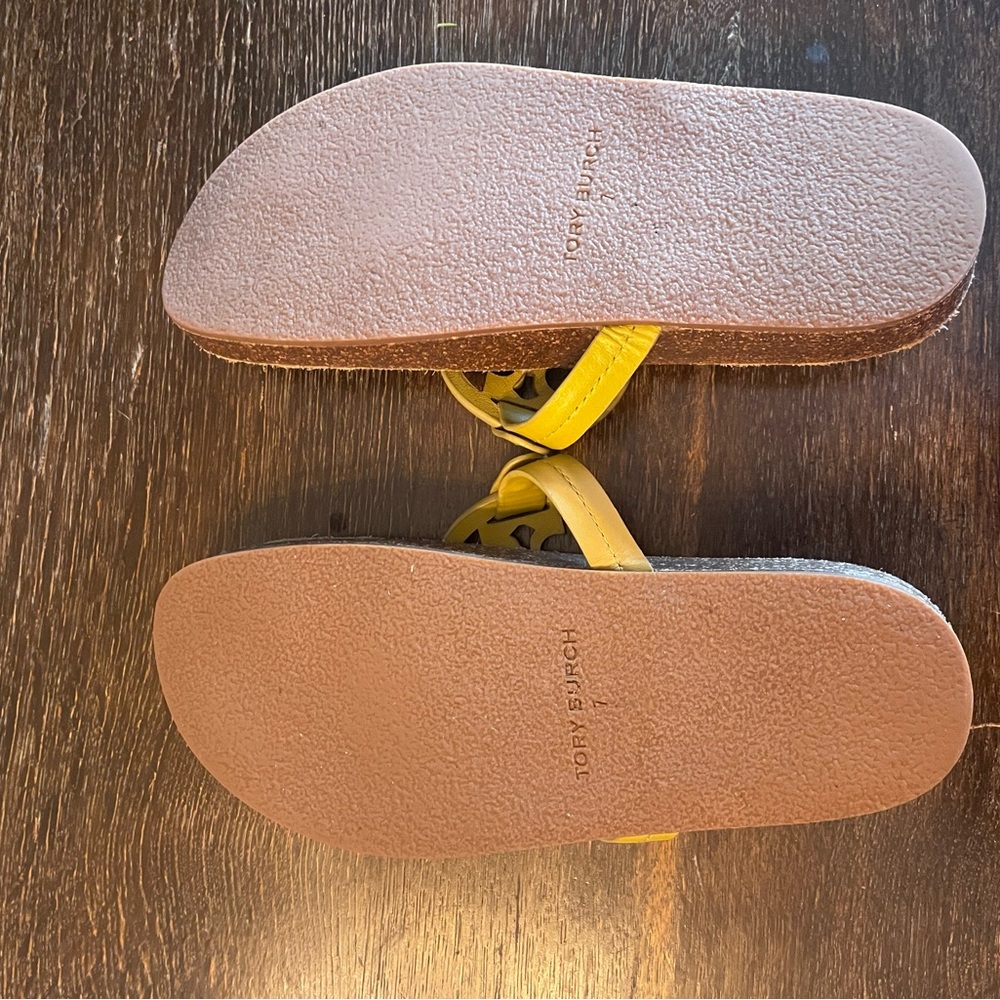 Mustard Yellow Tory Burch Sandals size 7 - Picture 4 of 5